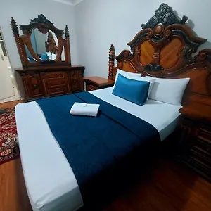  Guest house Galaxy Boston Bellville